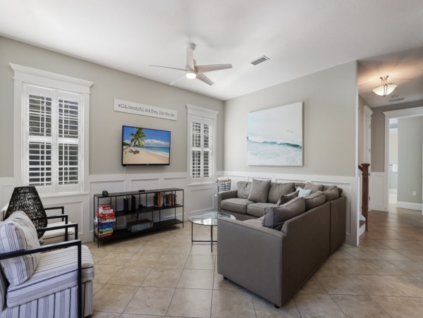 Six Bedroom Luxury Vacation Rental Anna Maria with Pool
